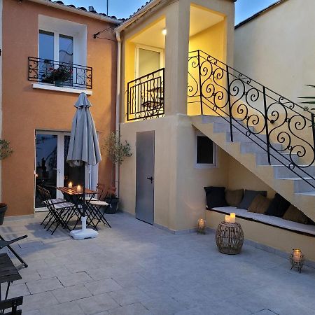 Appartement 4 pers refait à neuf dans cour au calme / centre village Bessan Esterno foto
