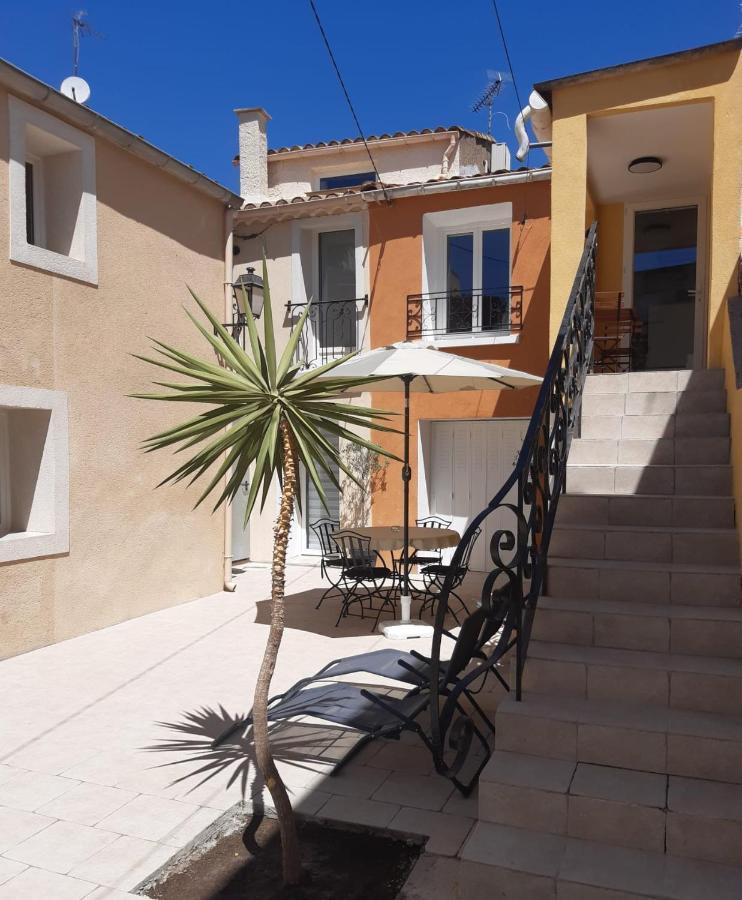 Appartement 4 pers refait à neuf dans cour au calme / centre village Bessan Esterno foto