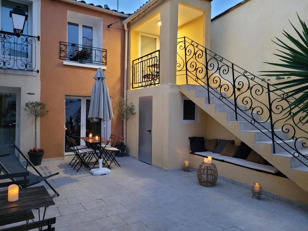 Appartement 4 pers refait à neuf dans cour au calme / centre village Bessan Esterno foto